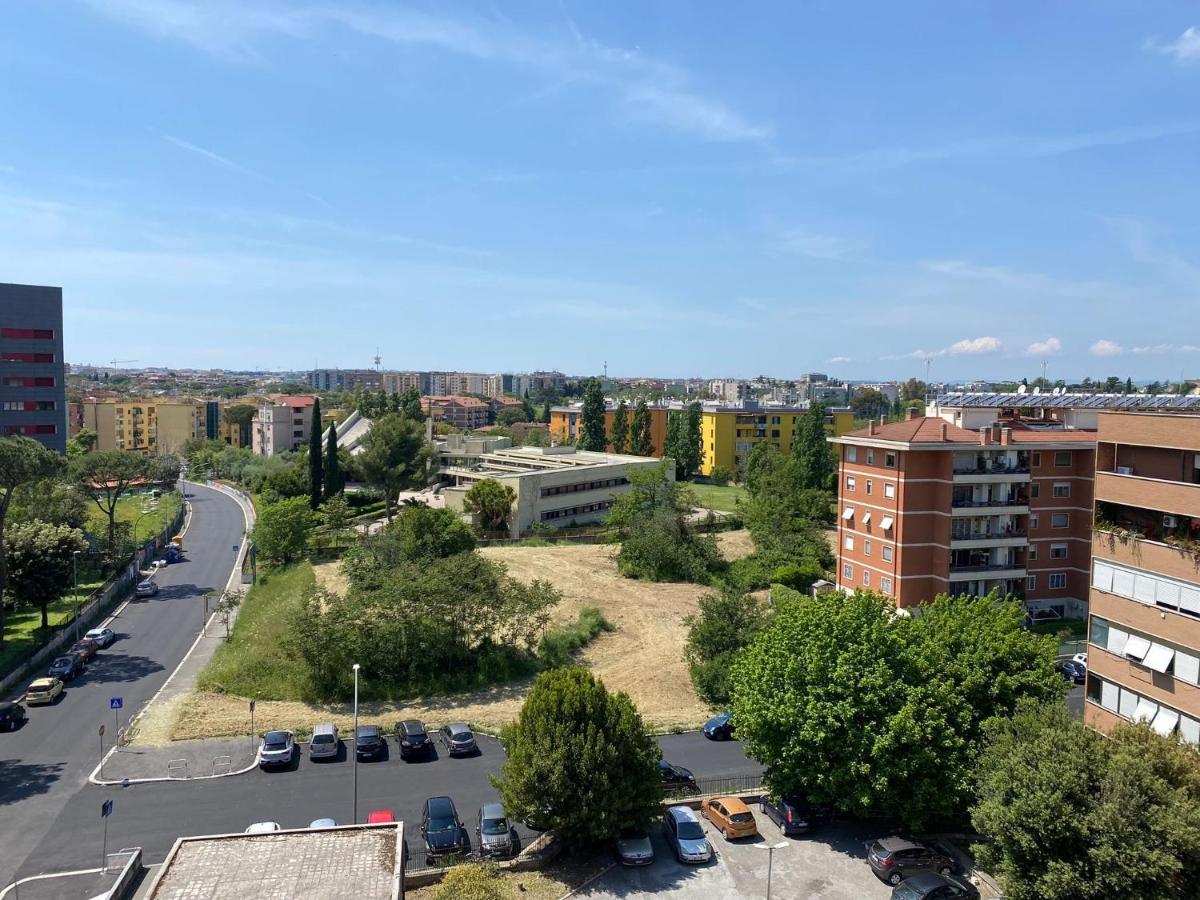 Romeway Apartment - Metro & Parking Eksteriør bilde