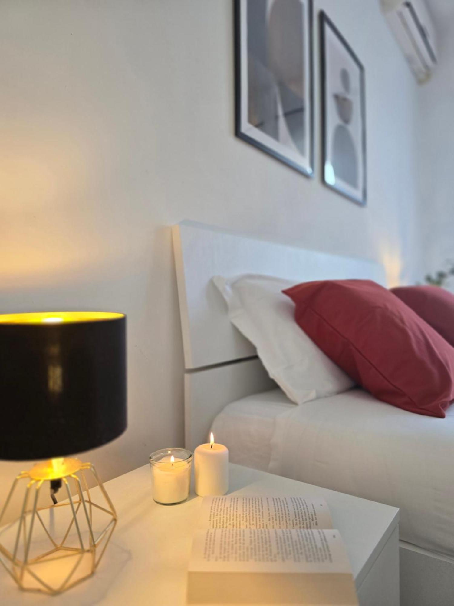 Romeway Apartment - Metro & Parking Eksteriør bilde